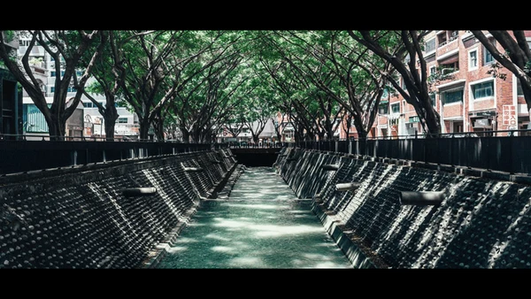东京旅游酷炫图文相册快闪动画通用PPT模板