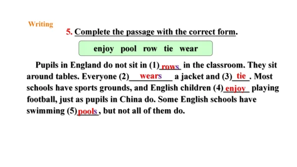 Module 2 Education Unit 1 They don't sit in rows.课