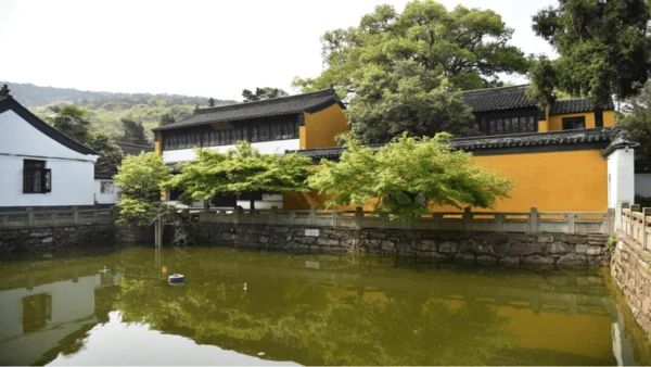 八下语文第六单元课外古诗词诵读 题破山寺后禅院 课件(31张PPT)